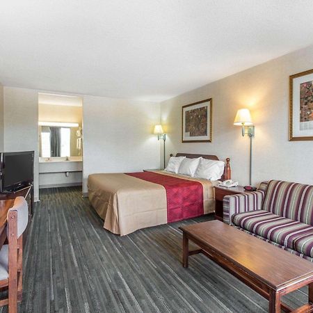 Econo Lodge Calhoun Kültér fotó