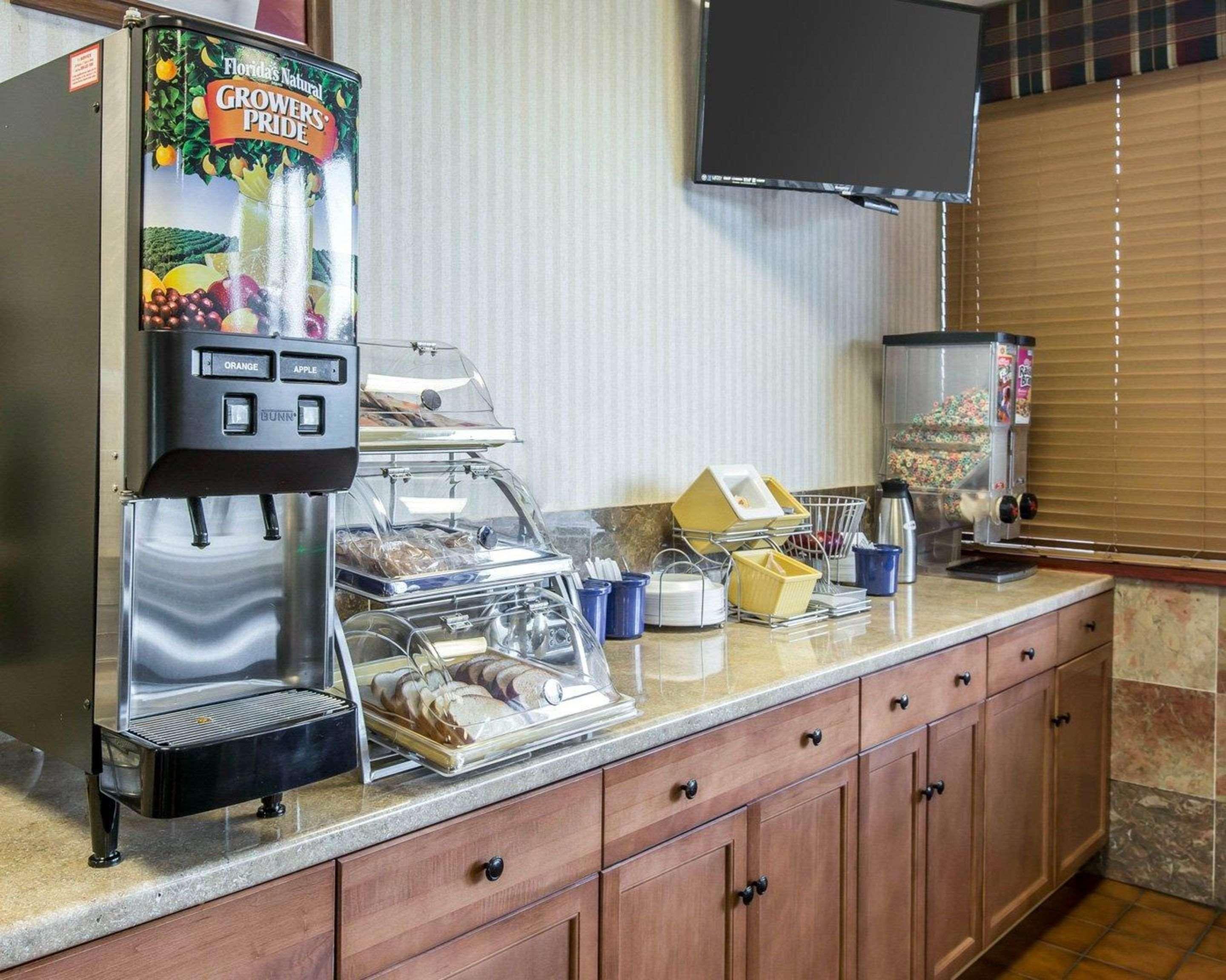 Econo Lodge Calhoun Kültér fotó